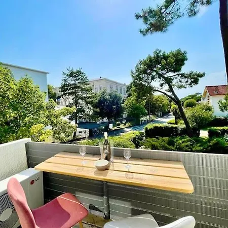 Apartment Duplex - 400m De La - Parc *